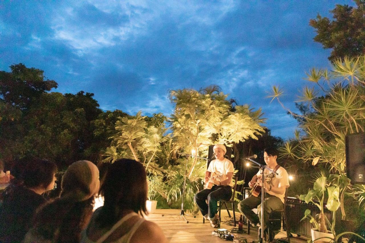 Mambo Hostel Okinawa 모토부 외부 사진